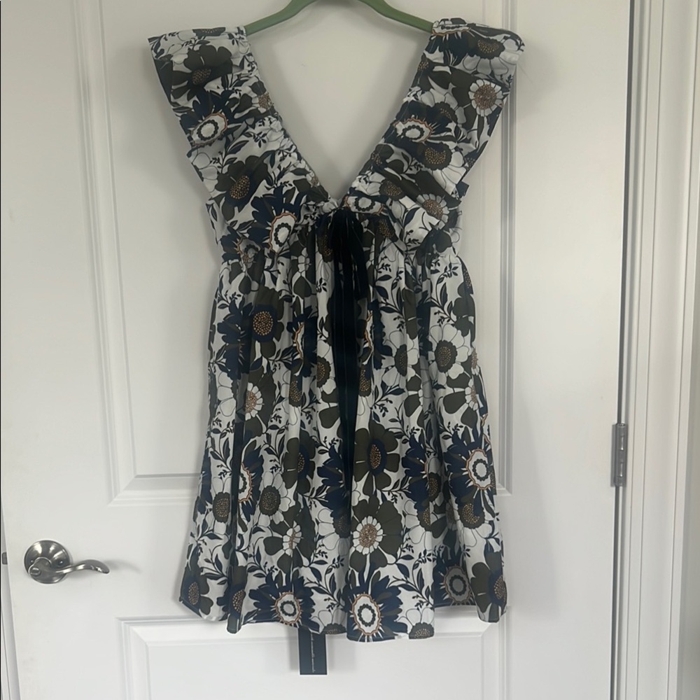 NWT- Ruffled Flutter Sleeve Mini Dress - Picture 1 of 6